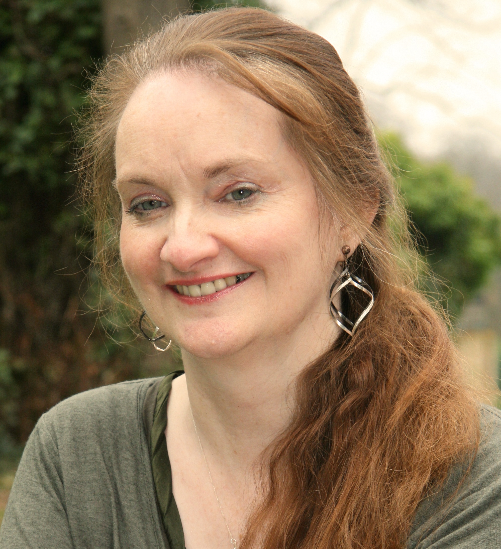 Linda - Author Photo